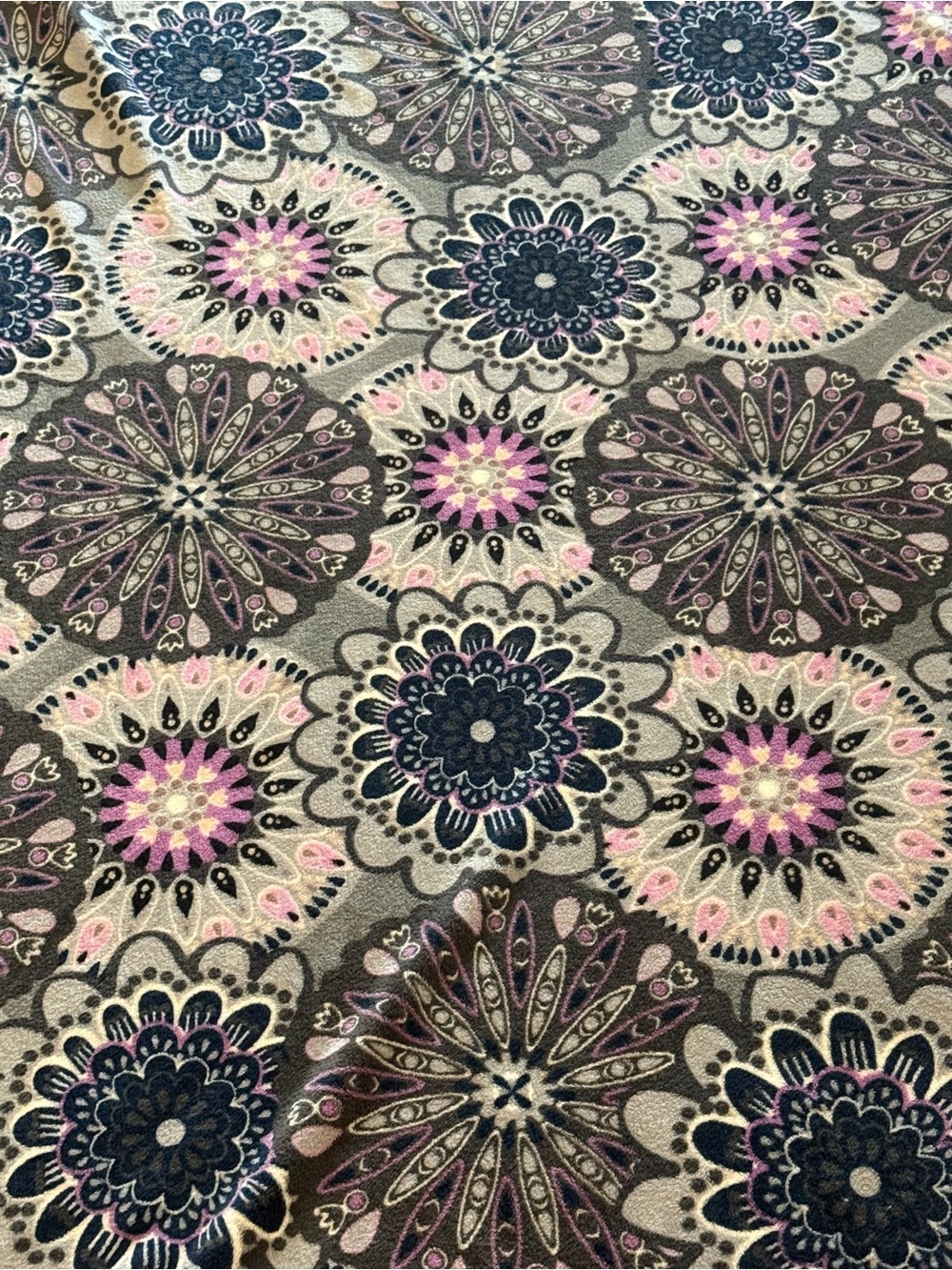 Vera Bradley Cozy Throw Blanket Polyester Machine Washable Gray Floral 50x80 - Picture 2 of 4